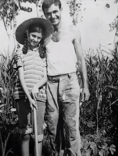 gradisht-muaj-perpara-burgimit-1979