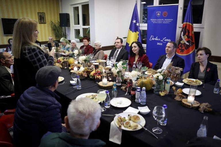 Festa Iliro Shqiptare Darka E Lamës Shtrohet Në Kosovë Dielli The Sun